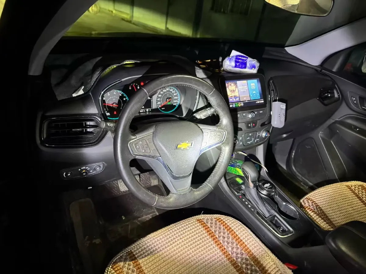 2021 Chevrolet Equinox 1.5T 169HP L4 6AT,autocango,china used car exporter,china ev exporter,chinese used car exporter,chinese used ev exporter