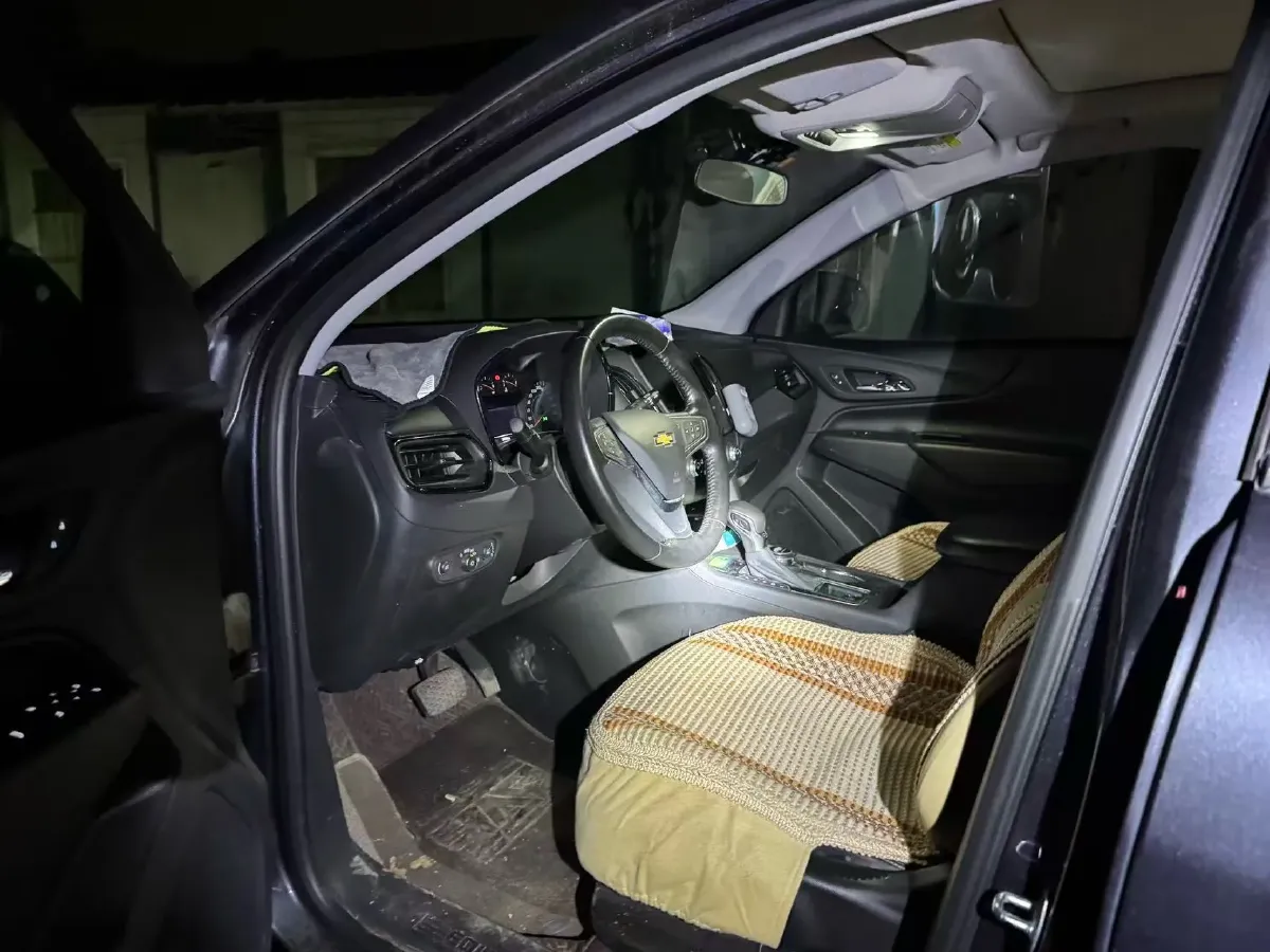 2021 Chevrolet Equinox 1.5T 169HP L4 6AT,autocango,china used car exporter,china ev exporter,chinese used car exporter,chinese used ev exporter