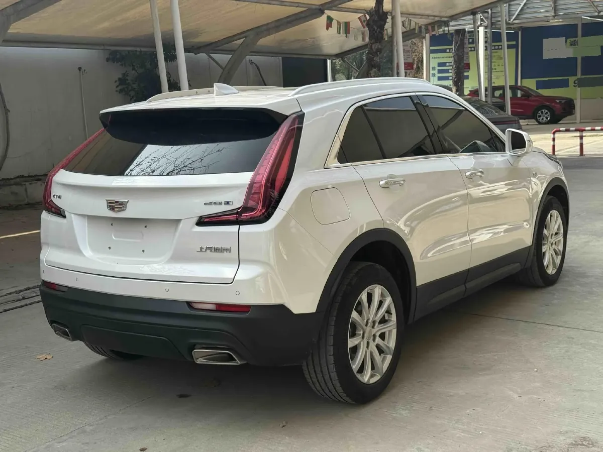 2022 Cadillac XT4 2.0T 237HP L4 9AT,autocango,china used car exporter,china ev exporter,chinese used car exporter,chinese used ev exporter
