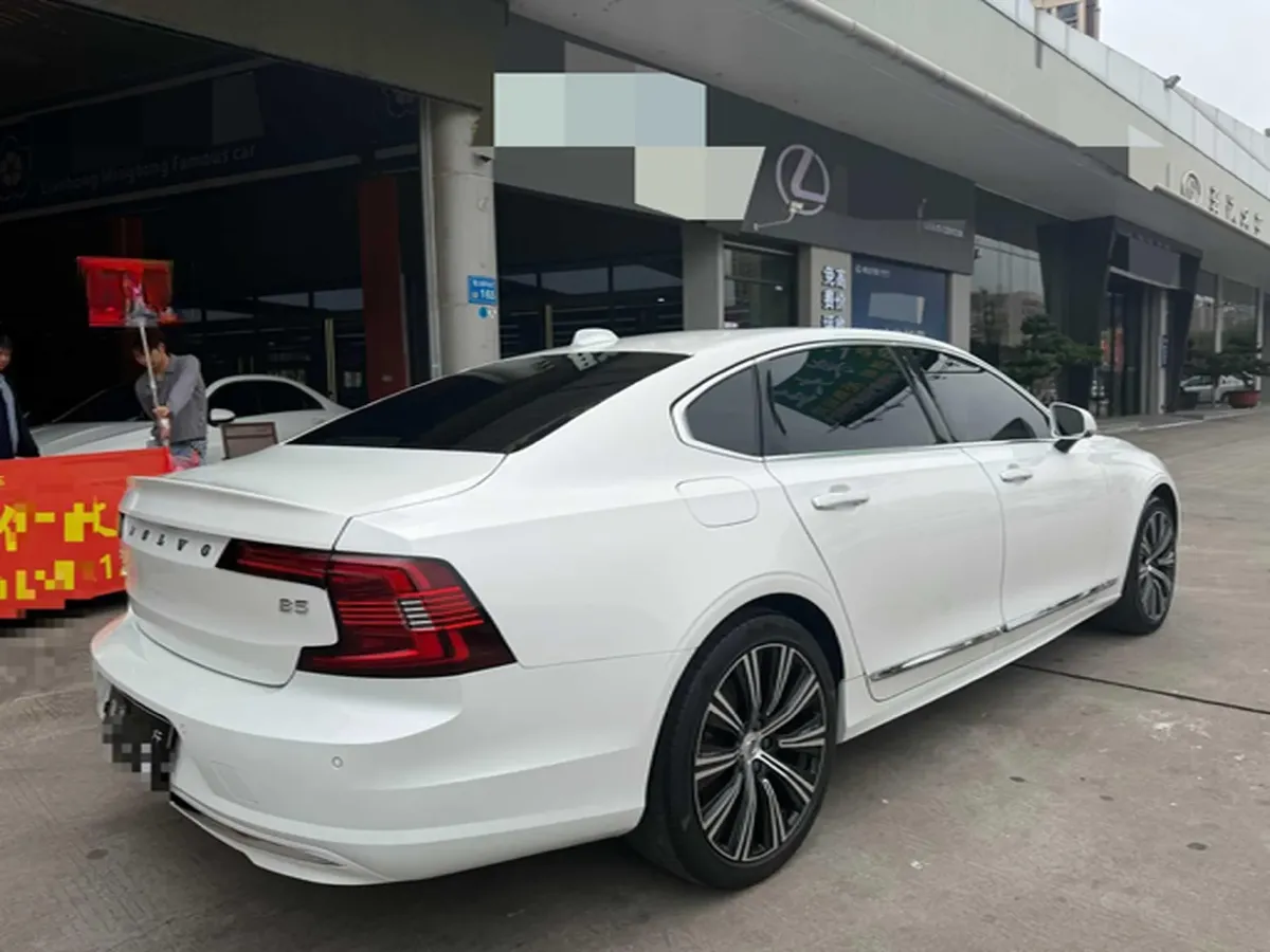 2022 Volvo S90 2.0T 250HP L4 8AT,autocango,china used car exporter,china ev exporter,chinese used car exporter,chinese used ev exporter