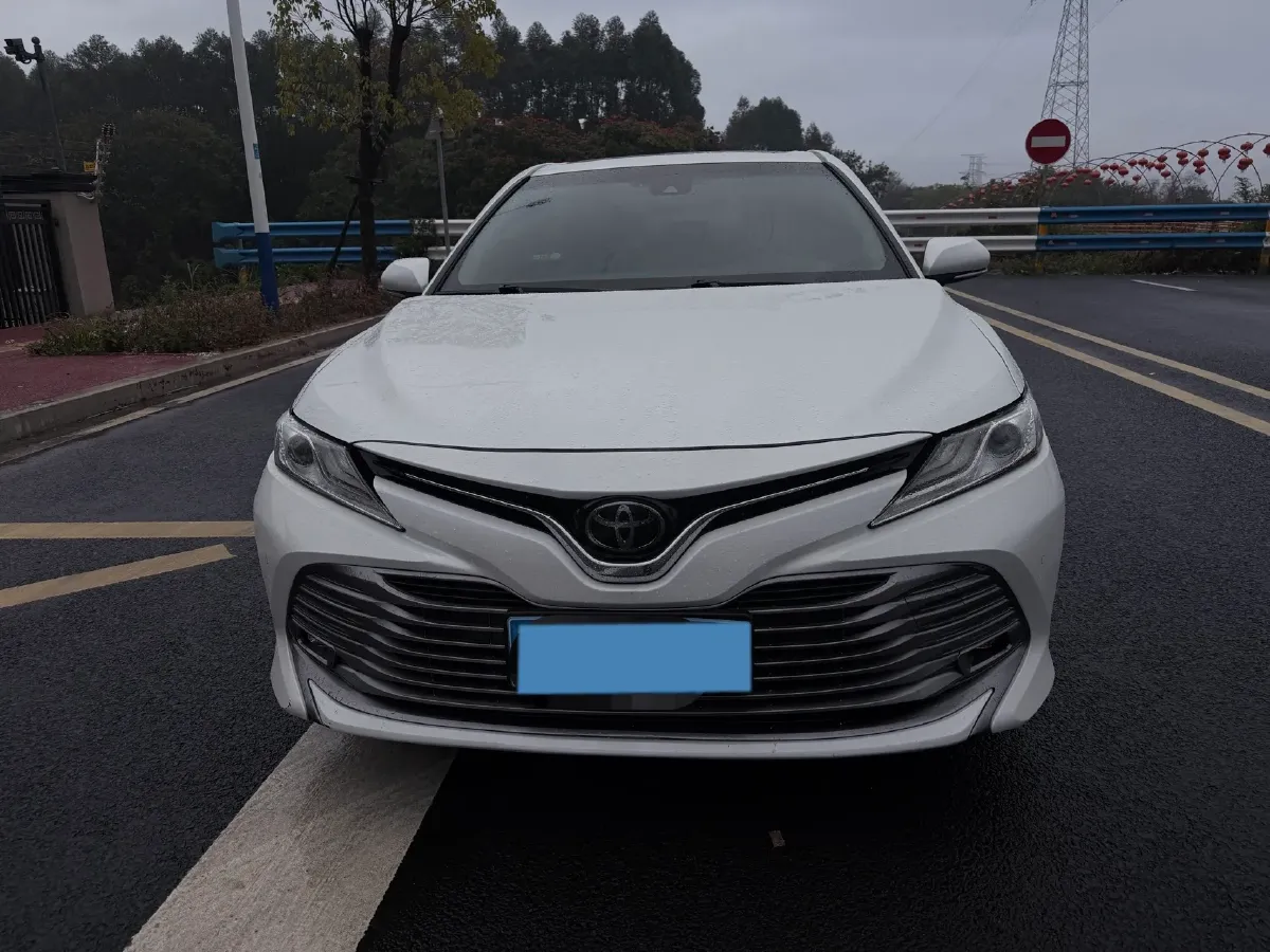 2019 Toyota Camry 2.0L 178HP L4 CVT,autocango,china used car exporter,china ev exporter,chinese used car exporter,chinese used ev exporter