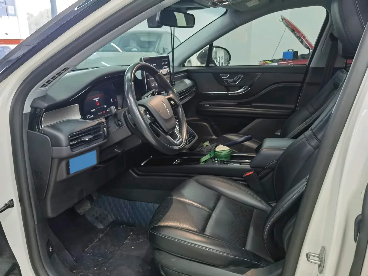 2022 Lincoln Corsair 2.0T 245HP L4 8AT,autocango,china used car exporter,china ev exporter,chinese used car exporter,chinese used ev exporter