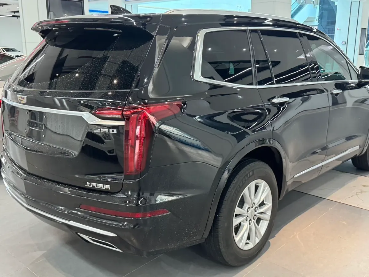 2021 Cadillac XT6 2.0T 237HP L4 9AT,autocango,china used car exporter,china ev exporter,chinese used car exporter,chinese used ev exporter