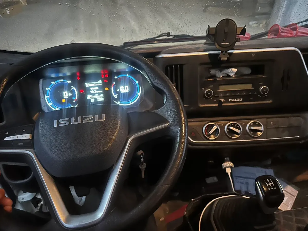 2019 Isuzu D-MAX 3.0T 177HP L4 6MT,autocango,china used car exporter,china ev exporter,chinese used car exporter,chinese used ev exporter