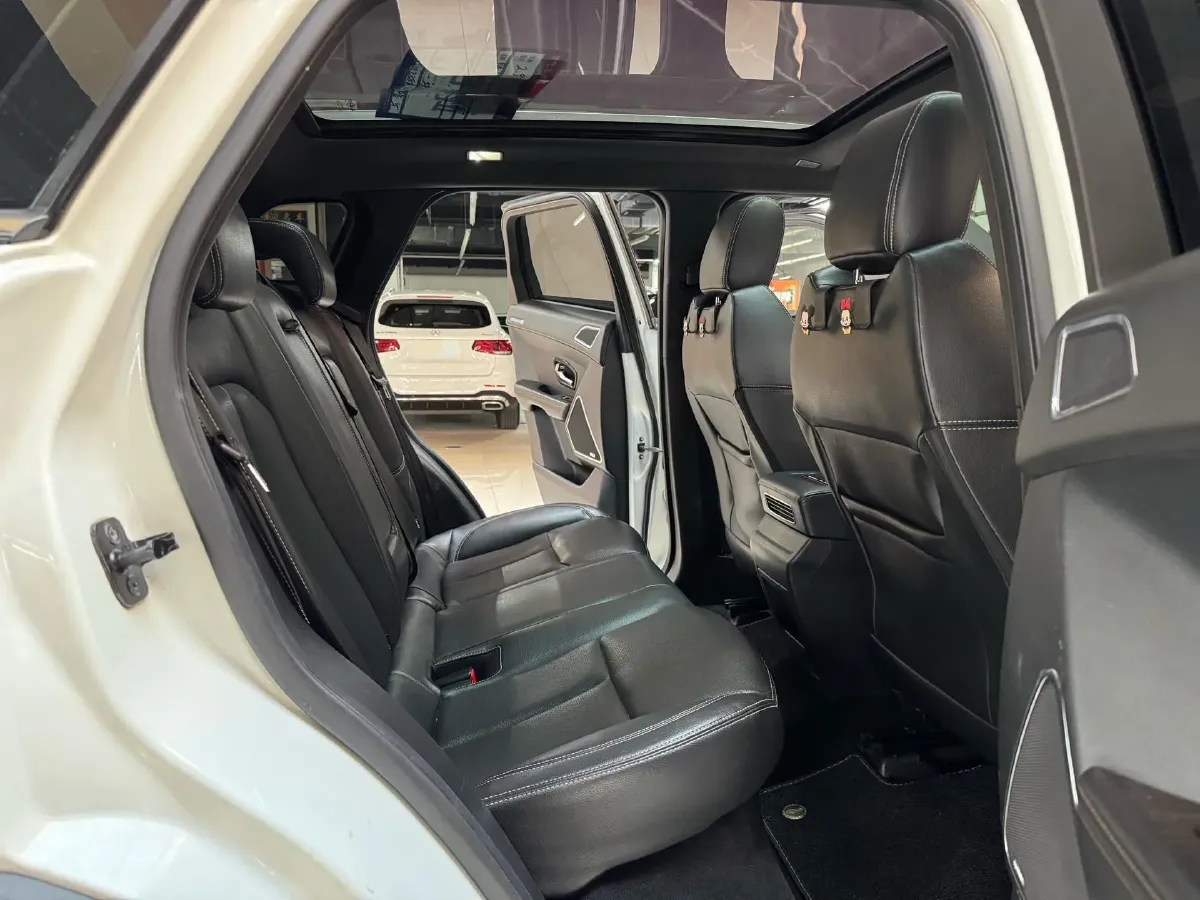 2018 Landwind X7 1.5T 163HP L4 8AT,autocango,china used car exporter,china ev exporter,chinese used car exporter,chinese used ev exporter