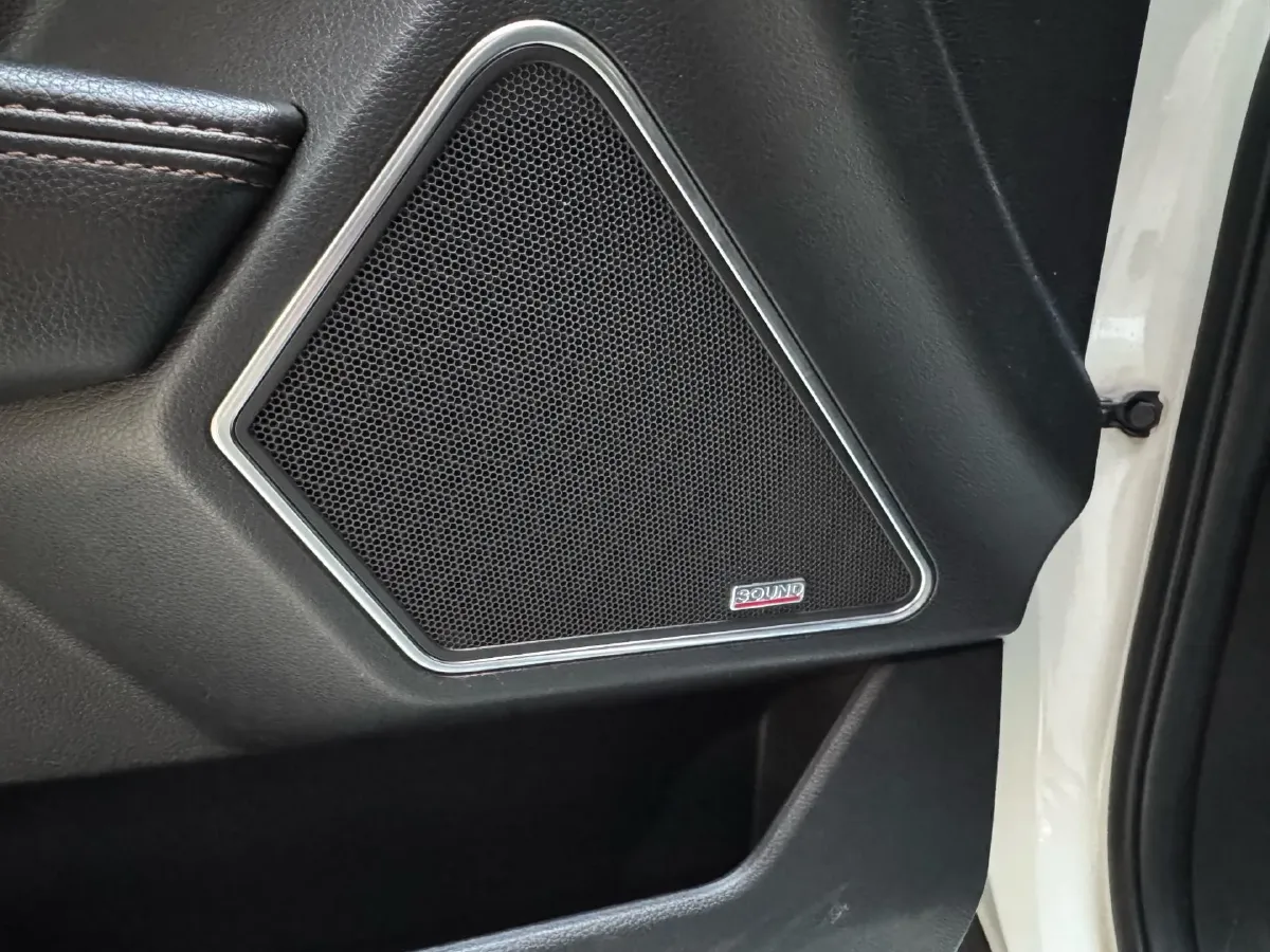 2018 Landwind X7 1.5T 163HP L4 8AT,autocango,china used car exporter,china ev exporter,chinese used car exporter,chinese used ev exporter