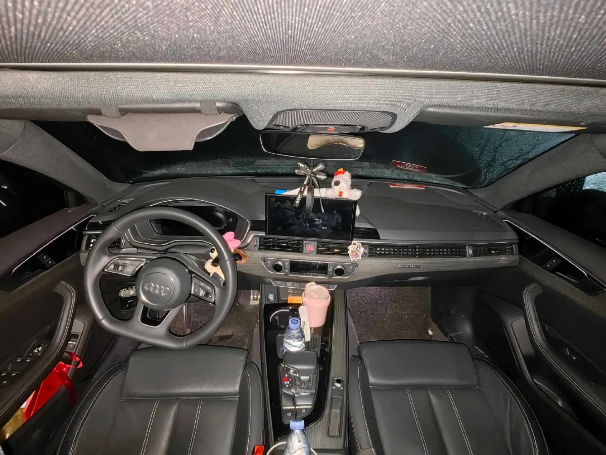 2023 Audi A4L 2.0T 190HP L4 7DCT,autocango,china used car exporter,china ev exporter,chinese used car exporter,chinese used ev exporter