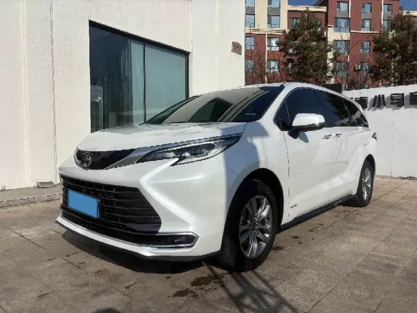 2024 Toyota Sienna 2.5L 189HP L4 E-CVT Hybrid,autocango,china used car exporter,china ev exporter,chinese used car exporter,chinese used ev exporter