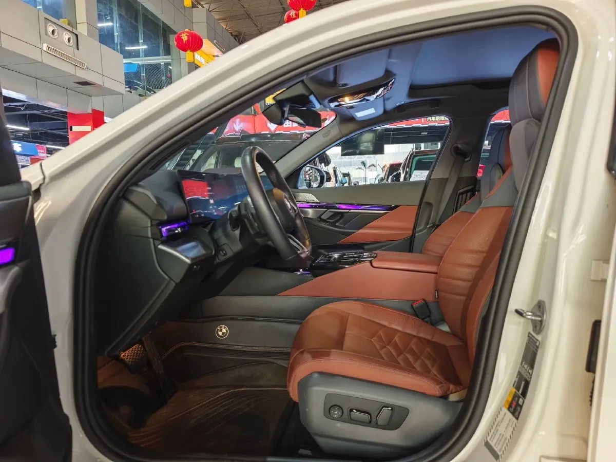 2025 BMW i5 BEV 96.96KWH,autocango,china used car exporter,china ev exporter,chinese used car exporter,chinese used ev exporter