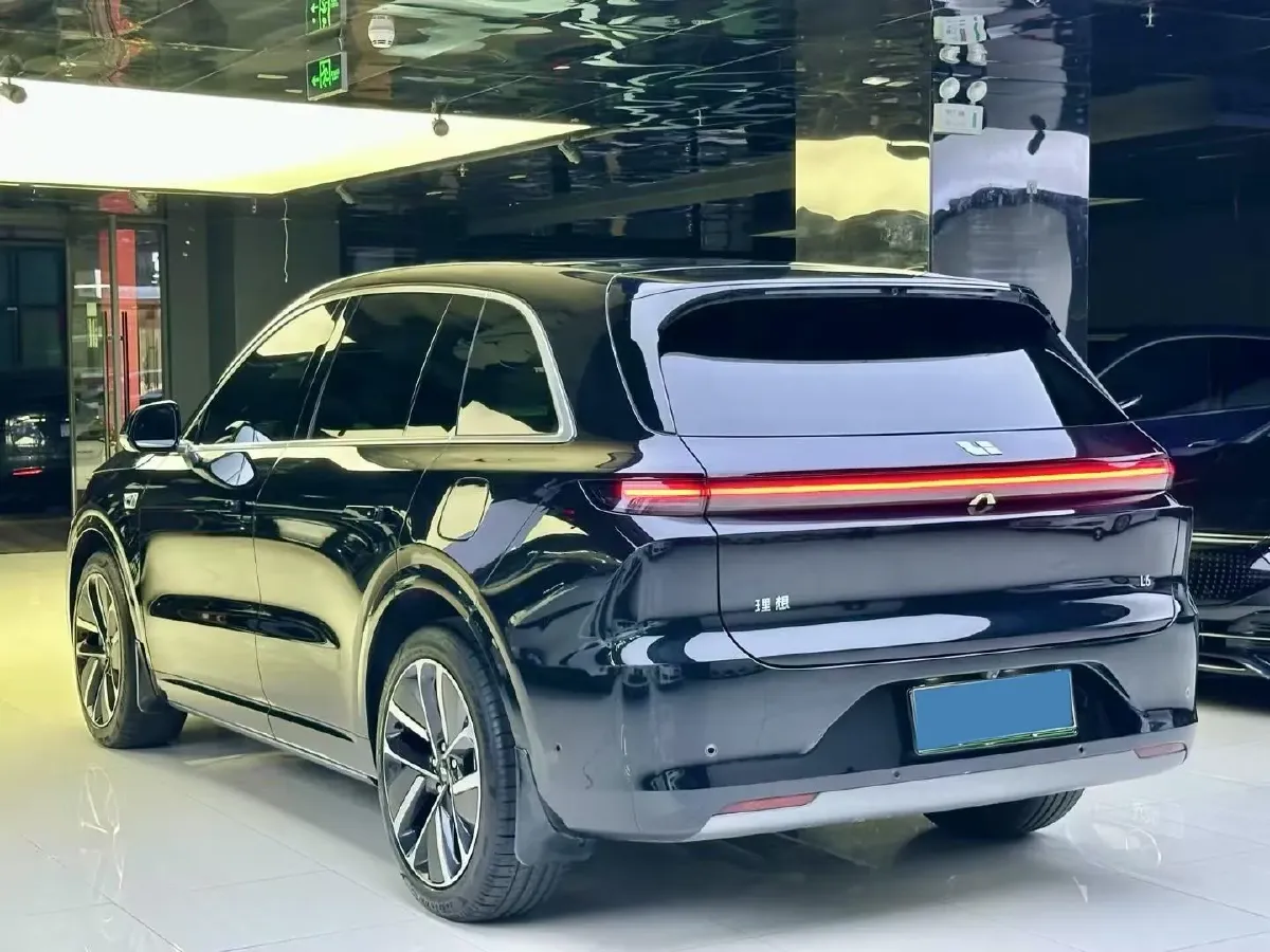 2024 Li L6 Range Extended 154HP L4 REEV 36.8KWH,autocango,china used car exporter,china ev exporter,chinese used car exporter,chinese used ev exporter
