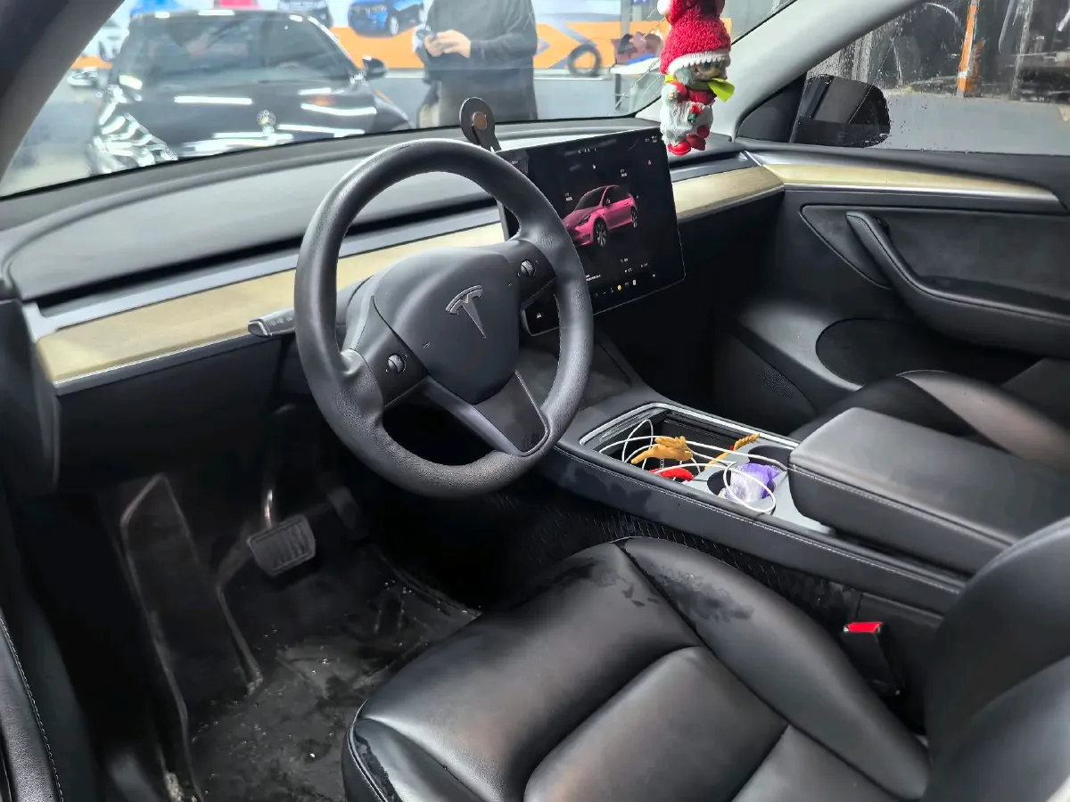 2022 Tesla Model Y BEV 60KWH,autocango,china used car exporter,china ev exporter,chinese used car exporter,chinese used ev exporter