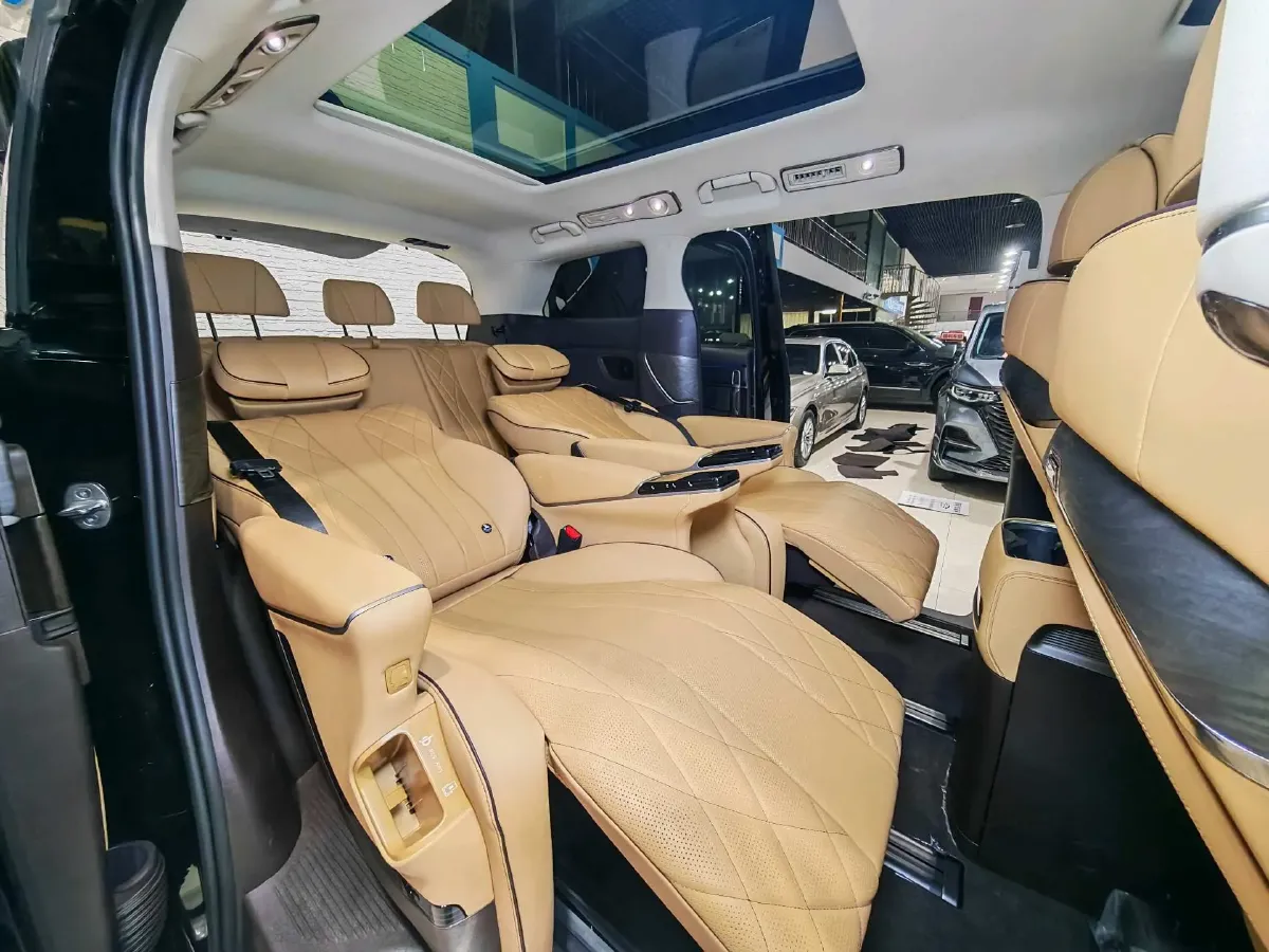 2024 Denza D9 1.5T 139HP L4 E-CVT PHEV 40KWH,autocango,china used car exporter,china ev exporter,chinese used car exporter,chinese used ev exporter