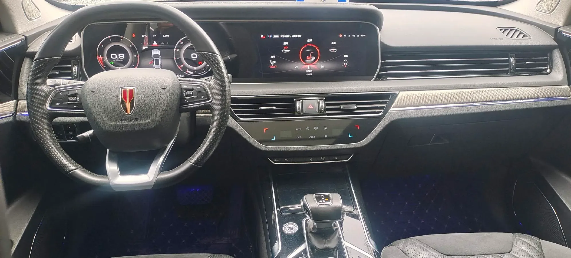 2022 HongQi HS5 2.0T 224HP L4 6AT,autocango,china used car exporter,china ev exporter,chinese used car exporter,chinese used ev exporter