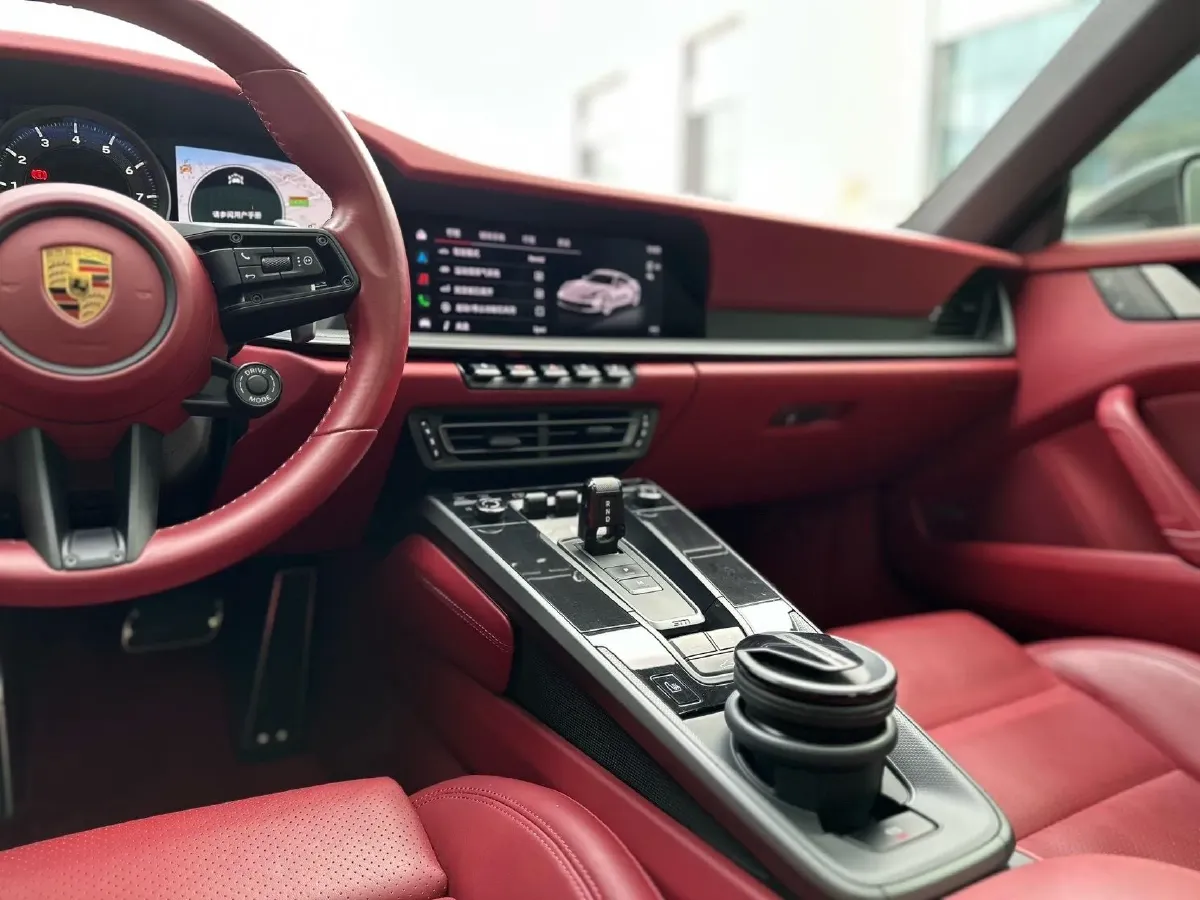 2022 Porsche 911 3.0T 385HP H6 8DCT,autocango,china used car exporter,china ev exporter,chinese used car exporter,chinese used ev exporter