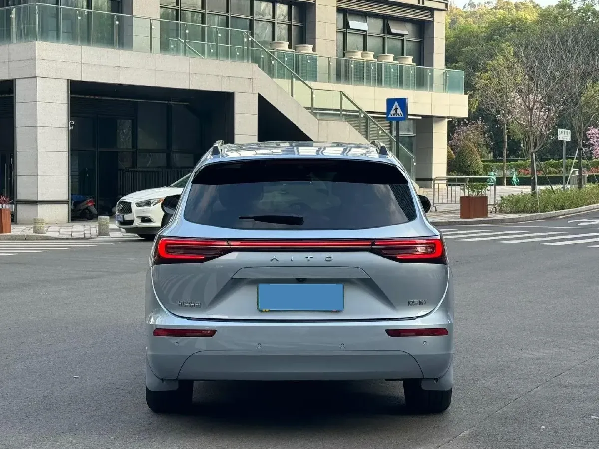 2024 AITO AITO M7 1.5T 152HP L4 REEV 40KWH,autocango,china used car exporter,china ev exporter,chinese used car exporter,chinese used ev exporter