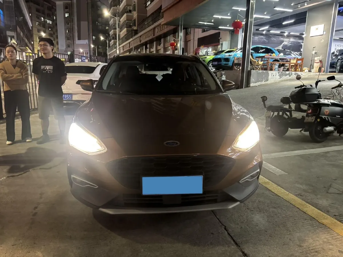 2020 Ford Focus Active 1.5T 174HP L3 8AT,autocango,china used car exporter,china ev exporter,chinese used car exporter,chinese used ev exporter