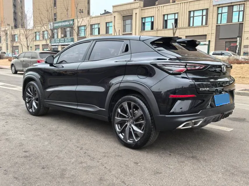 2020 ChangAn UNI-T 1.5T 180HP L4 7DCT,autocango,china used car exporter,china ev exporter,chinese used car exporter,chinese used ev exporter