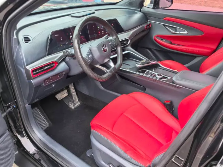 2020 ChangAn UNI-T 1.5T 180HP L4 7DCT,autocango,china used car exporter,china ev exporter,chinese used car exporter,chinese used ev exporter