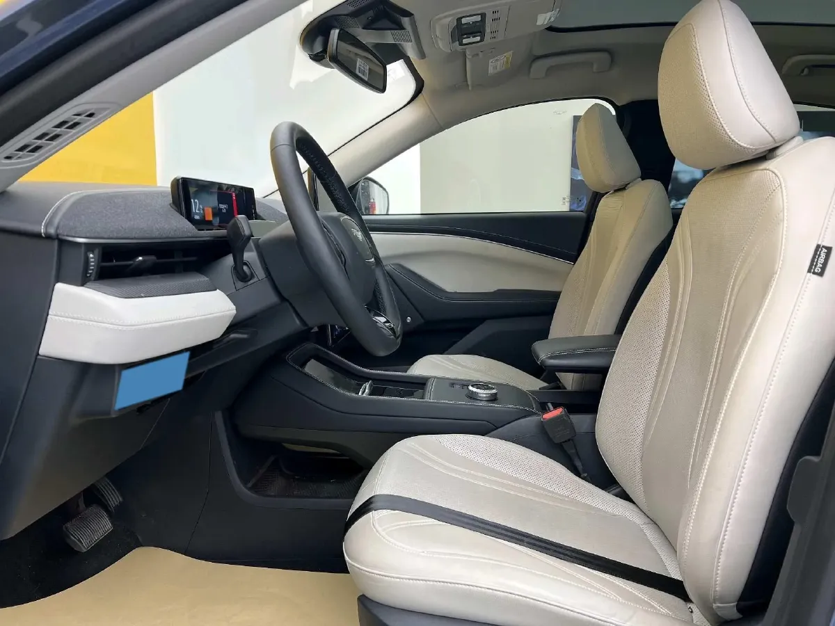 2021 Buick EnvisionPlus 2.0T 237HP L4 9AT,autocango,china used car exporter,china ev exporter,chinese used car exporter,chinese used ev exporter