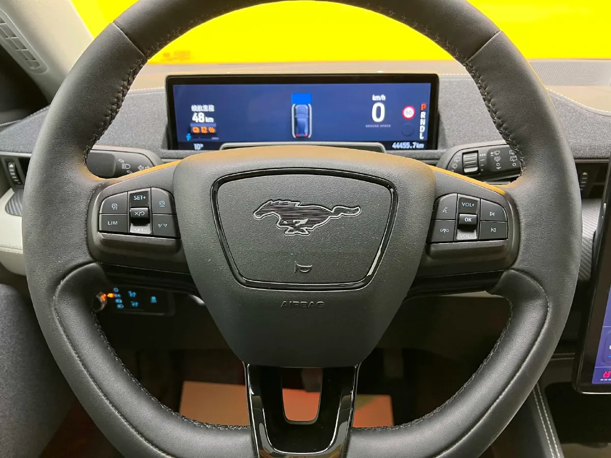 2021 Buick EnvisionPlus 2.0T 237HP L4 9AT,autocango,china used car exporter,china ev exporter,chinese used car exporter,chinese used ev exporter