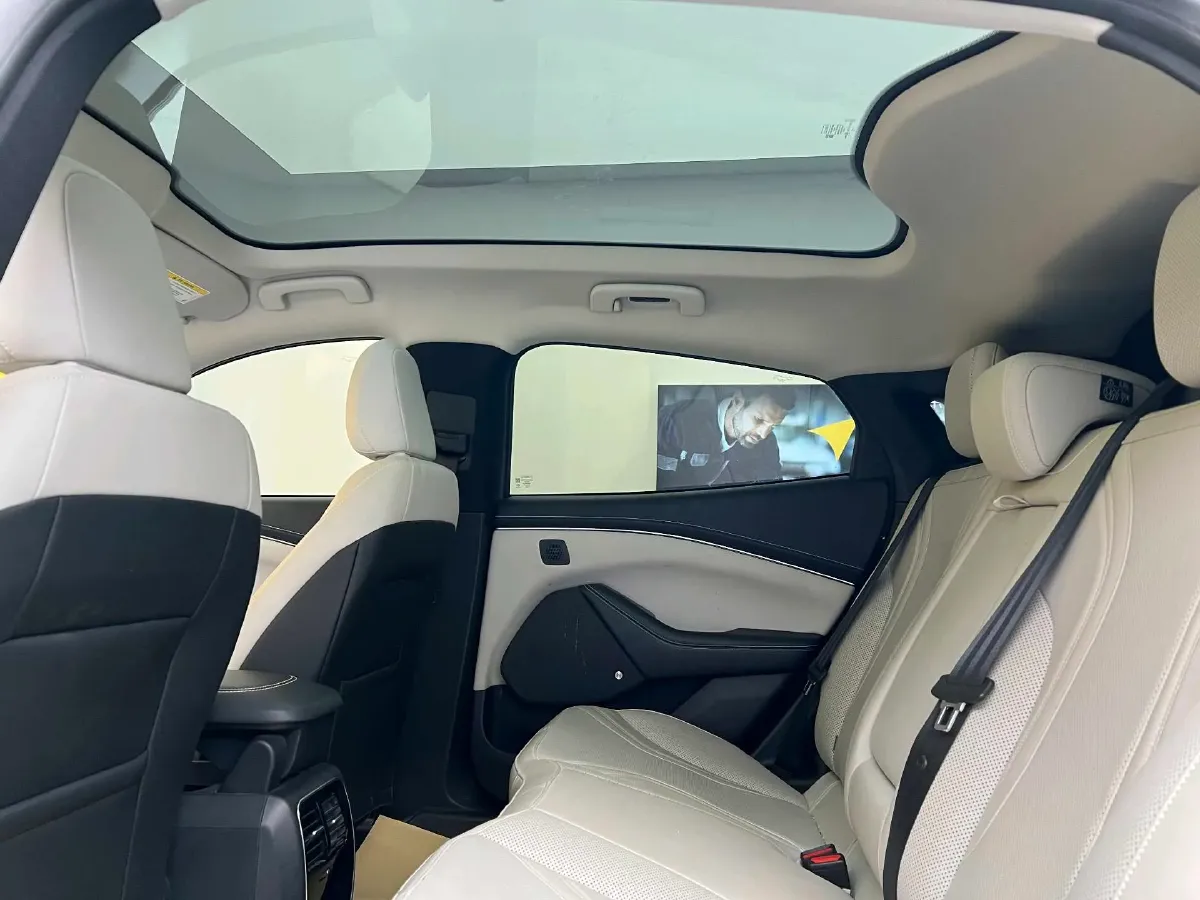 2021 Buick EnvisionPlus 2.0T 237HP L4 9AT,autocango,china used car exporter,china ev exporter,chinese used car exporter,chinese used ev exporter