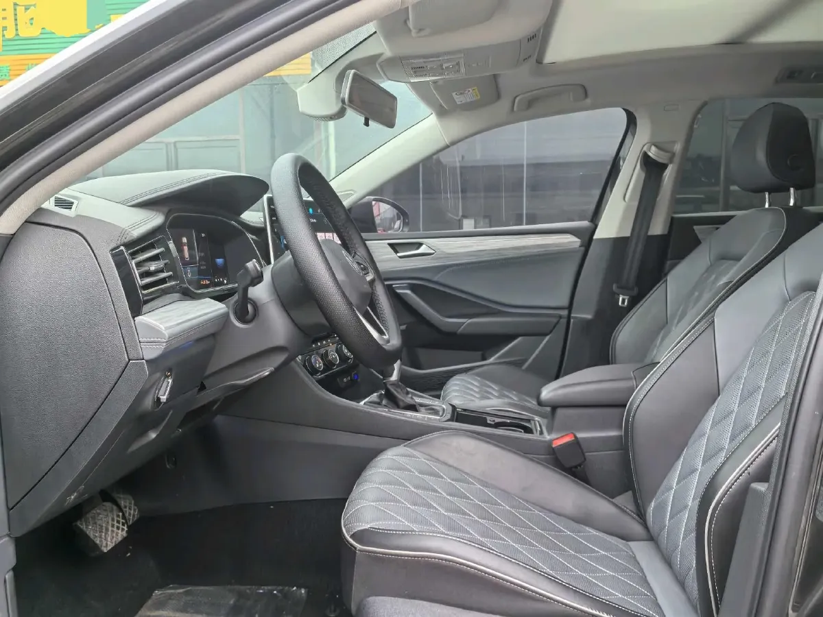 2023 Volkswagen Sagitar 1.5T 160HP L4 7DCT,autocango,china used car exporter,china ev exporter,chinese used car exporter,chinese used ev exporter