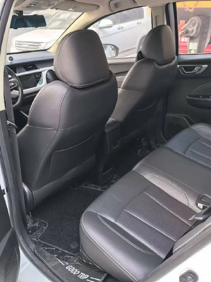 2021 Geely Vision X3 1.5L 109HP L4 CVT,autocango,china used car exporter,china ev exporter,chinese used car exporter,chinese used ev exporter