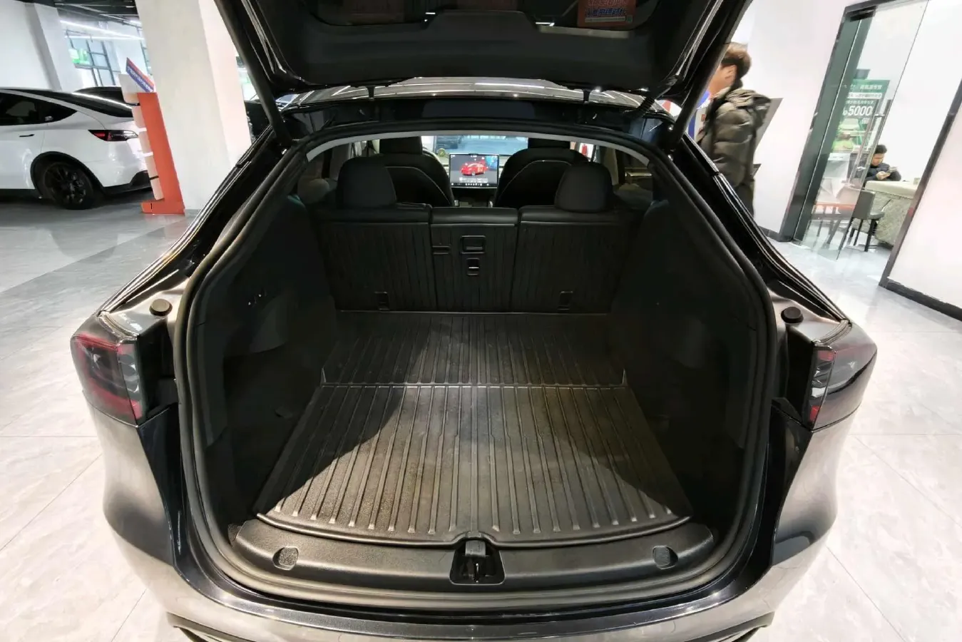 2024 Tesla Model Y BEV 78.4KWH,autocango,china used car exporter,china ev exporter,chinese used car exporter,chinese used ev exporter