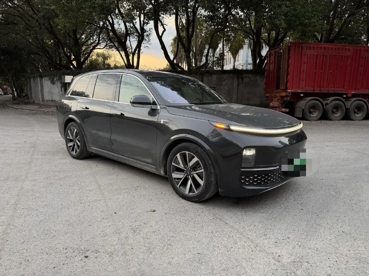 2023 Li L8 Range Extended 154HP REEV 40.9KWH,autocango,china used car exporter,china ev exporter,chinese used car exporter,chinese used ev exporter