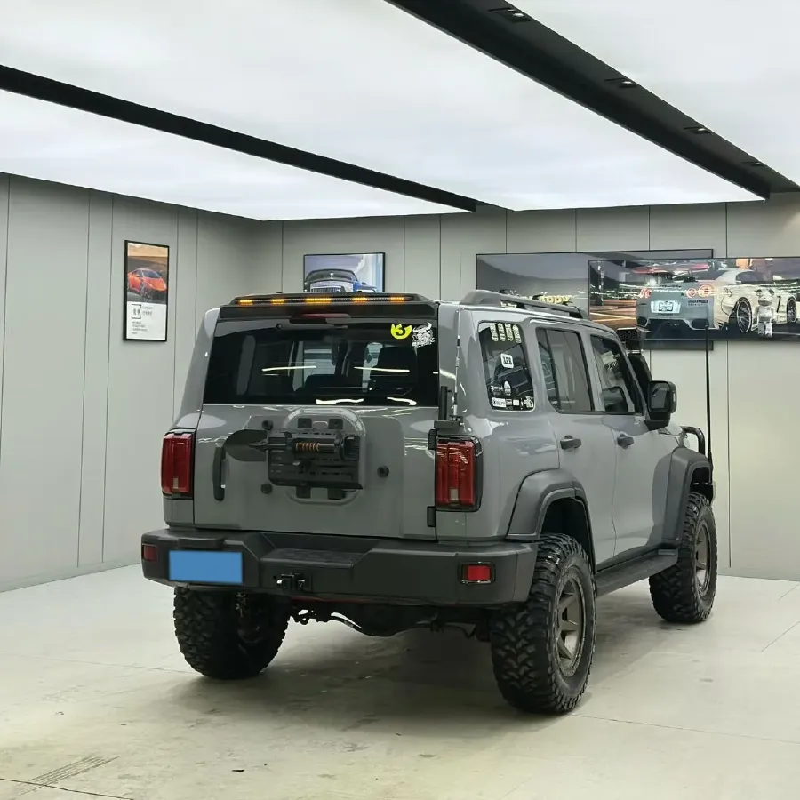 2021 Tank 300 2.0T 227HP L4 8AT,autocango,china used car exporter,china ev exporter,chinese used car exporter,chinese used ev exporter