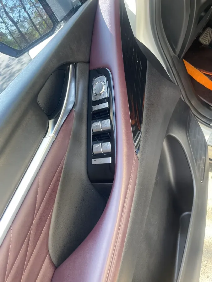 2024 GAC Trumpchi M8 2.0T 252HP L4 8AT,autocango,china used car exporter,china ev exporter,chinese used car exporter,chinese used ev exporter