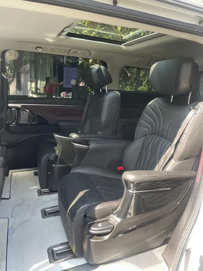 2024 GAC Trumpchi M8 2.0T 252HP L4 8AT,autocango,china used car exporter,china ev exporter,chinese used car exporter,chinese used ev exporter