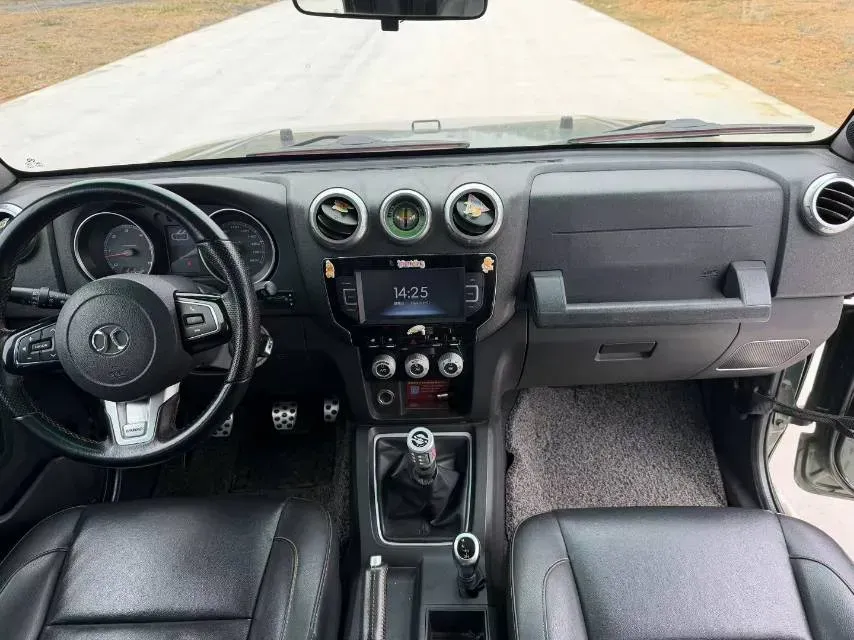 2018 Beijing BJ40 2.0T 150HP L4 6MT,autocango,china used car exporter,china ev exporter,chinese used car exporter,chinese used ev exporter