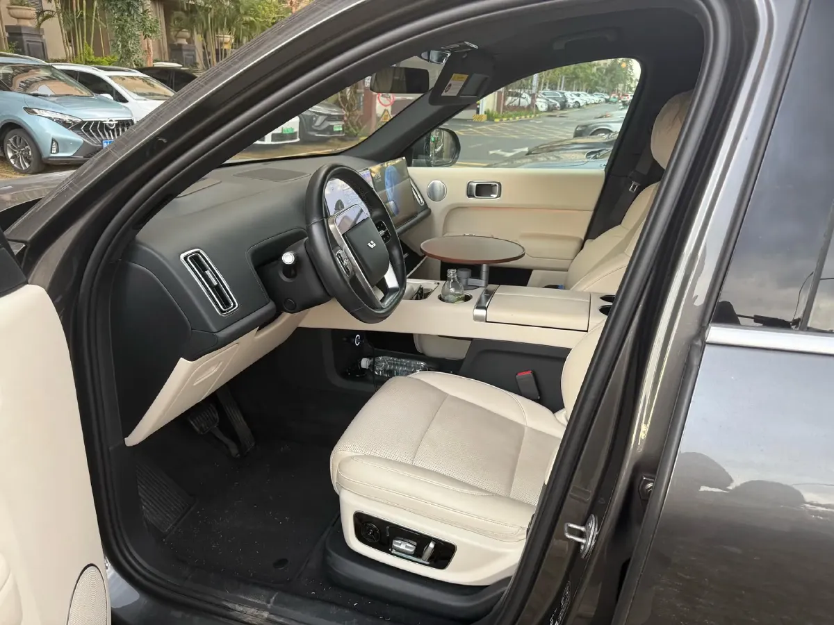 2022 Li L9 Range Extended 154HP REEV 42.6KWH,autocango,china used car exporter,china ev exporter,chinese used car exporter,chinese used ev exporter