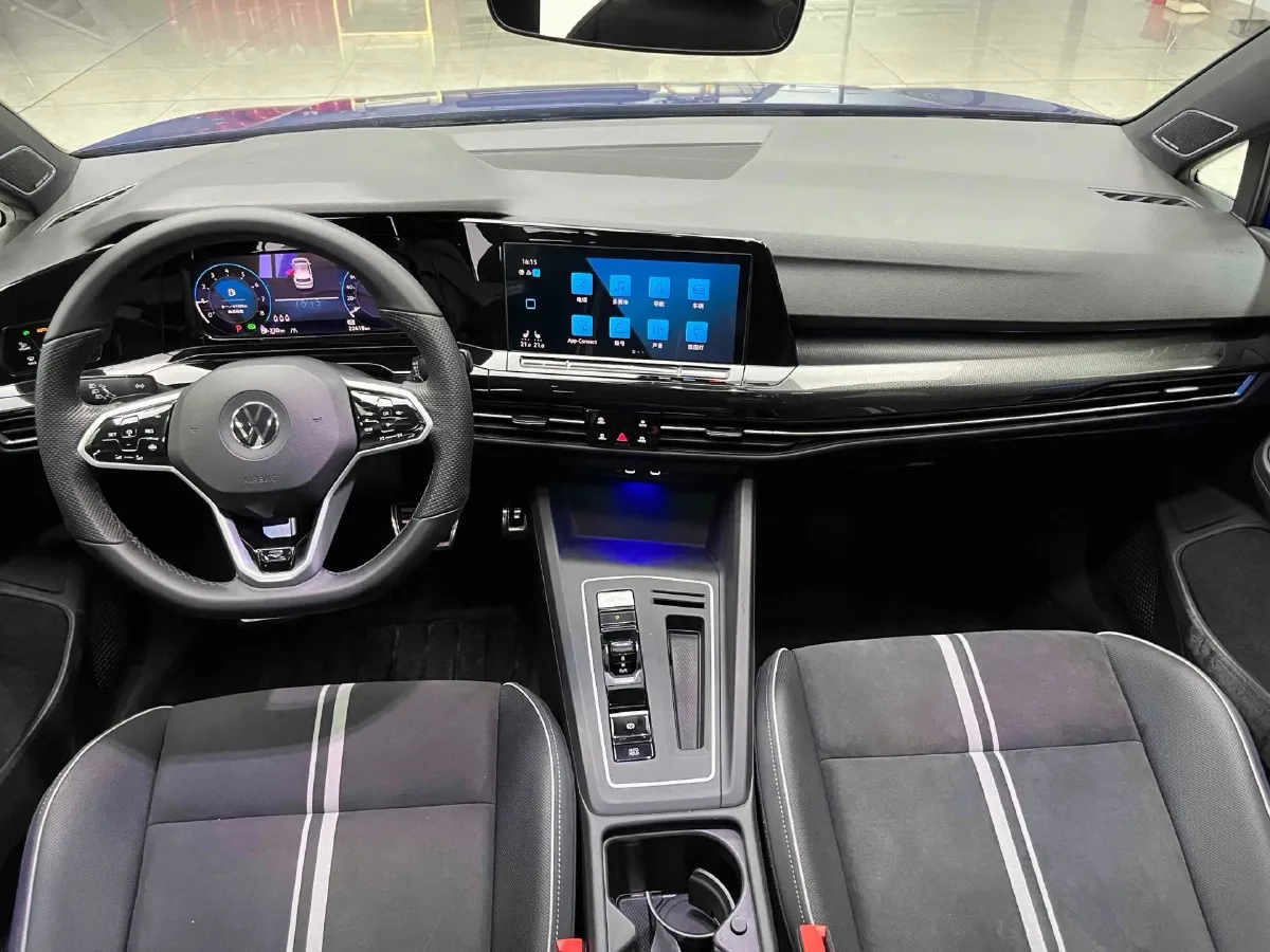 2023 Volkswagen Golf 1.4T 150HP L4 7DCT,autocango,china used car exporter,china ev exporter,chinese used car exporter,chinese used ev exporter