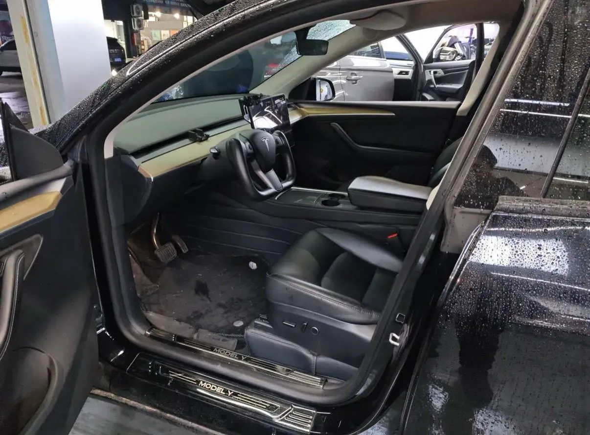 2022 Tesla Model Y BEV 60KWH,autocango,china used car exporter,china ev exporter,chinese used car exporter,chinese used ev exporter