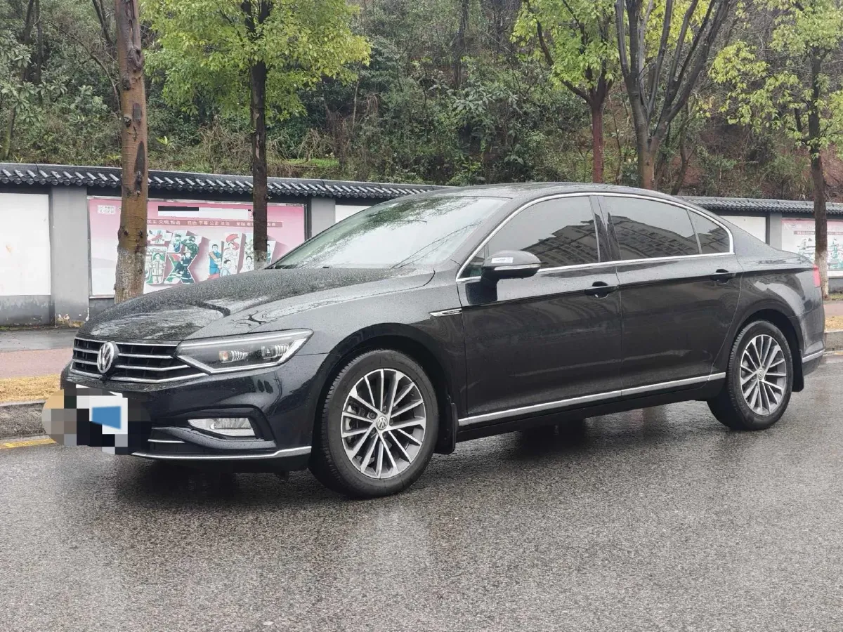 2020 Volkswagen Magotan 2.0T 186HP L4 7DCT,autocango,china used car exporter,china ev exporter,chinese used car exporter,chinese used ev exporter