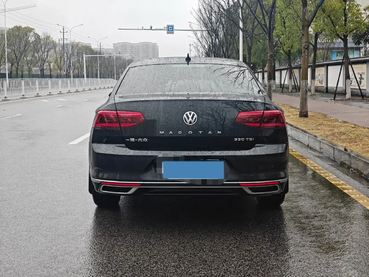 2020 Volkswagen Magotan 2.0T 186HP L4 7DCT,autocango,china used car exporter,china ev exporter,chinese used car exporter,chinese used ev exporter