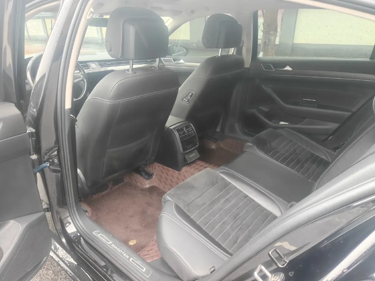 2020 Volkswagen Magotan 2.0T 186HP L4 7DCT,autocango,china used car exporter,china ev exporter,chinese used car exporter,chinese used ev exporter