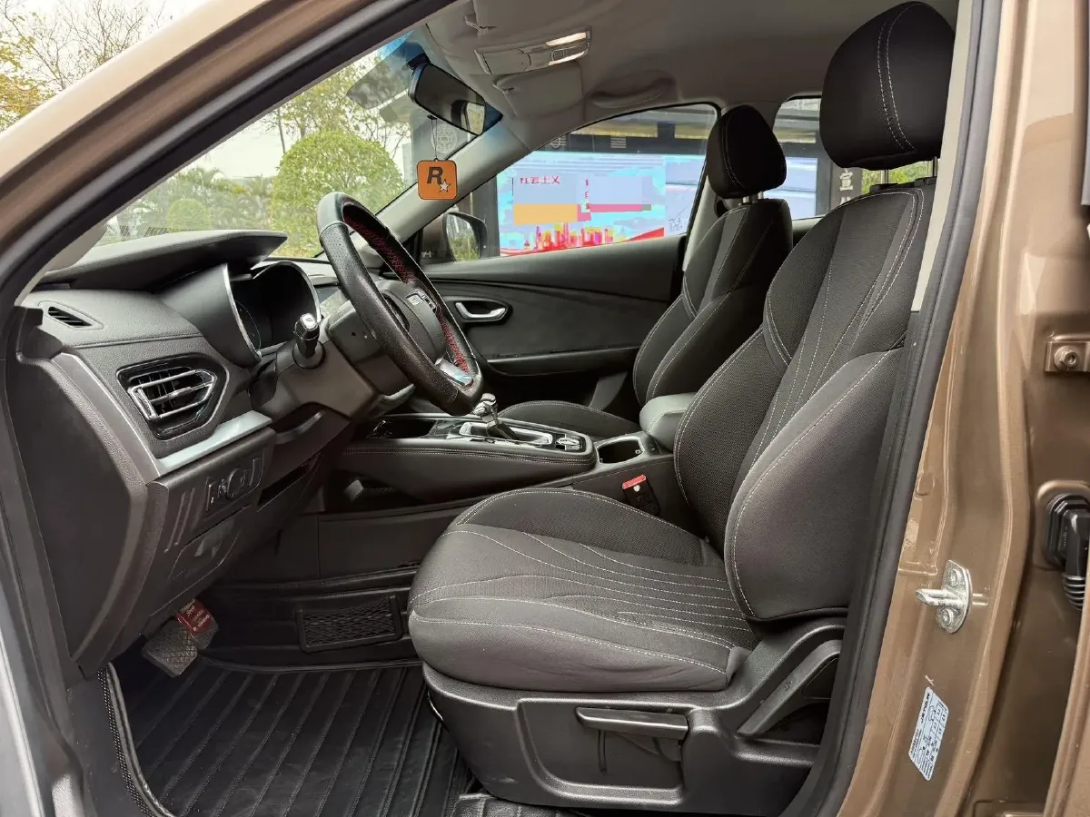 2020 Jetour X70M 1.5T 156HP L4 6DCT,autocango,china used car exporter,china ev exporter,chinese used car exporter,chinese used ev exporter