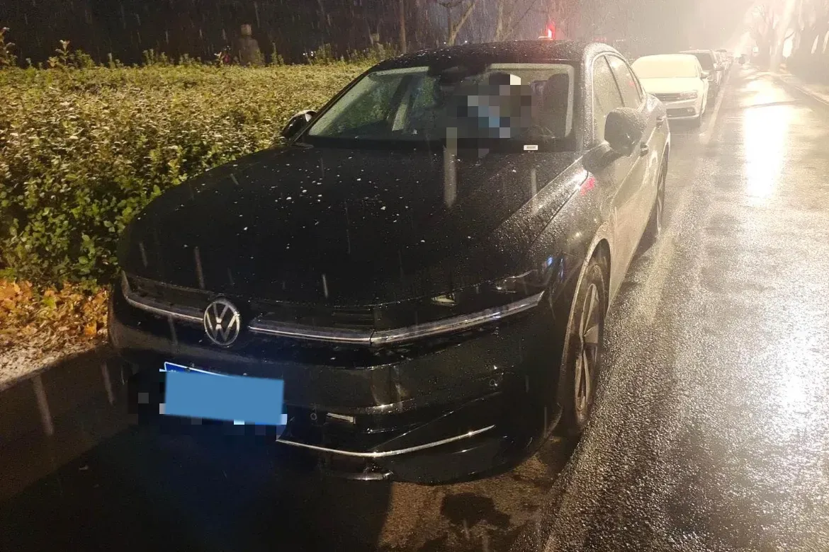 2026 Volkswagen Magotan 1.5T 160HP L4 7DCT,autocango,china used car exporter,china ev exporter,chinese used car exporter,chinese used ev exporter