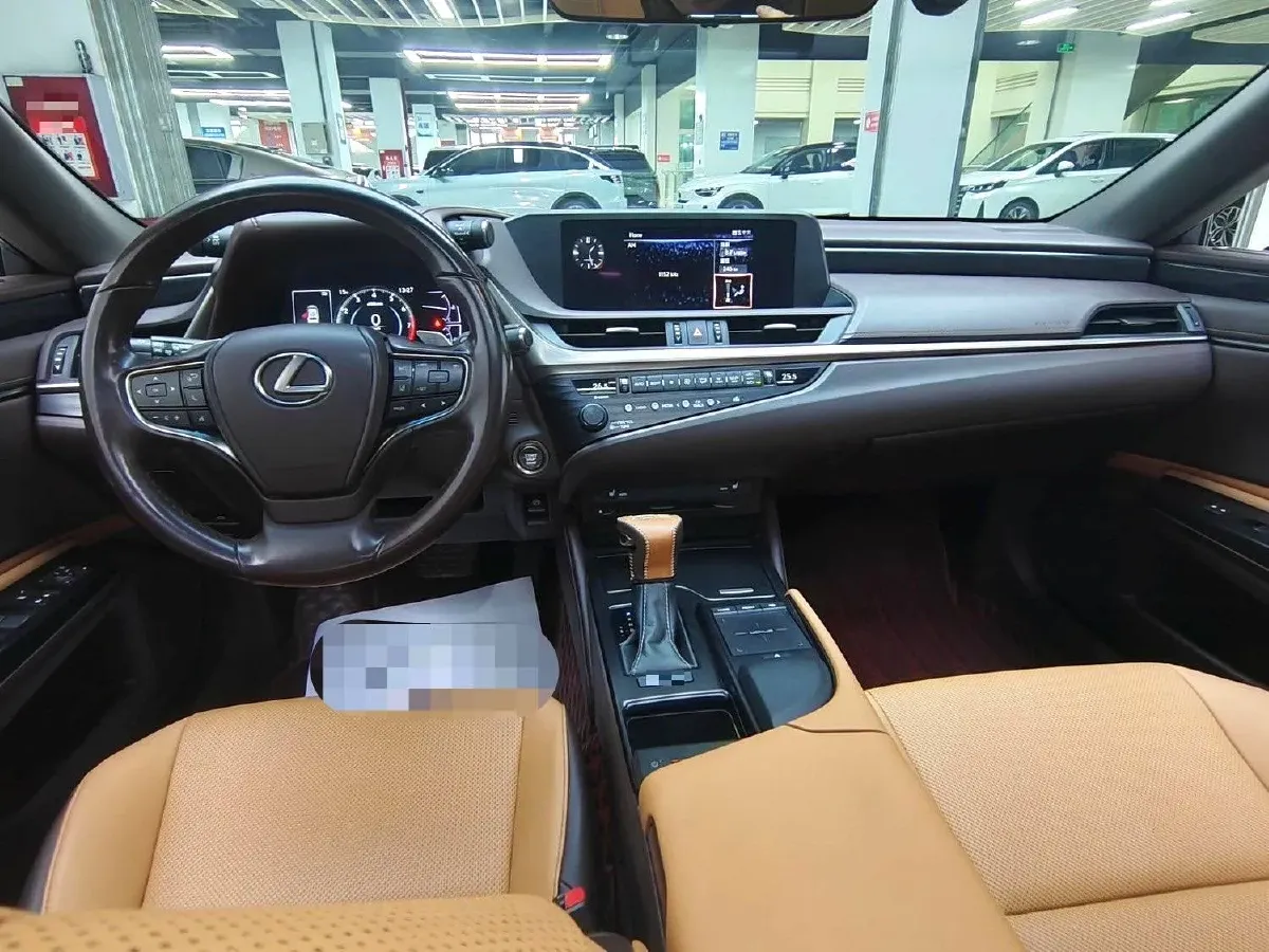 2020 Lexus ES 2.5L 207HP L4 8AT,autocango,china used car exporter,china ev exporter,chinese used car exporter,chinese used ev exporter