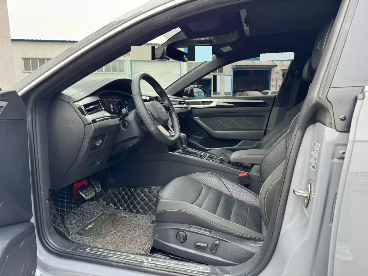 2021 Volkswagen CC 2.0T 220HP L4 7DCT,autocango,china used car exporter,china ev exporter,chinese used car exporter,chinese used ev exporter
