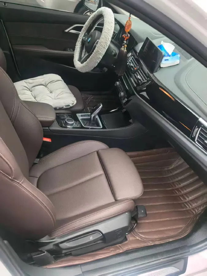 2021 BMW 1 Series 1.5T 140HP L3 7DCT,autocango,china used car exporter,china ev exporter,chinese used car exporter,chinese used ev exporter