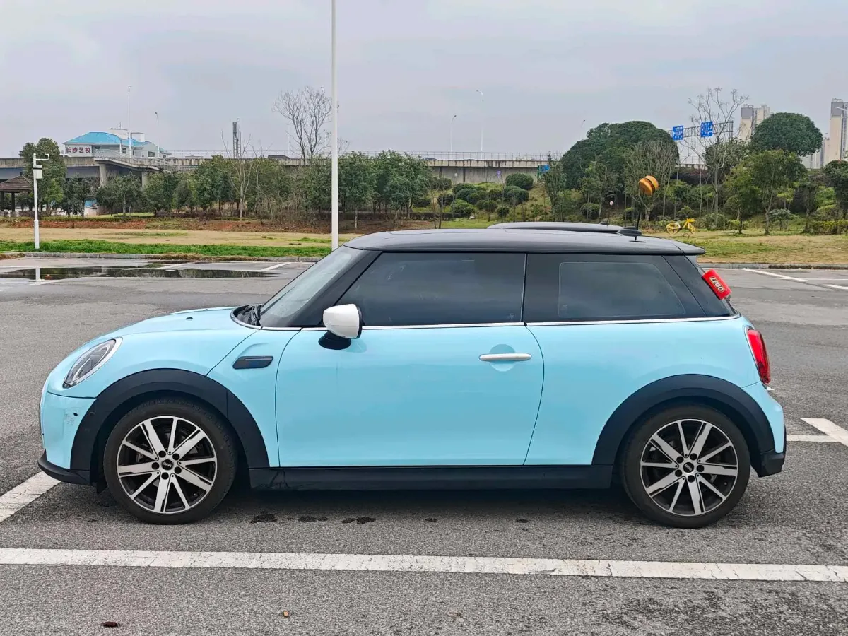 2023 MINI MINI 1.5T 136HP L3 7DCT,autocango,china used car exporter,china ev exporter,chinese used car exporter,chinese used ev exporter