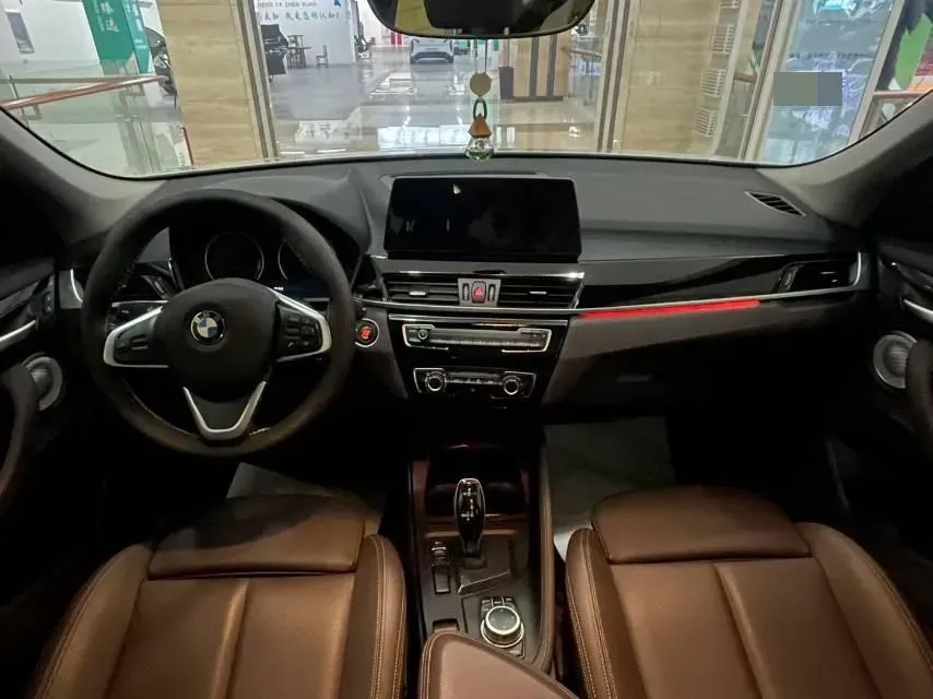 2021 BMW X1 1.5T 140HP L3 7DCT,autocango,china used car exporter,china ev exporter,chinese used car exporter,chinese used ev exporter