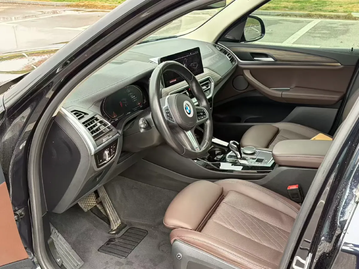 2022 BMW X3 2.0T 252HP L4 8AT,autocango,china used car exporter,china ev exporter,chinese used car exporter,chinese used ev exporter