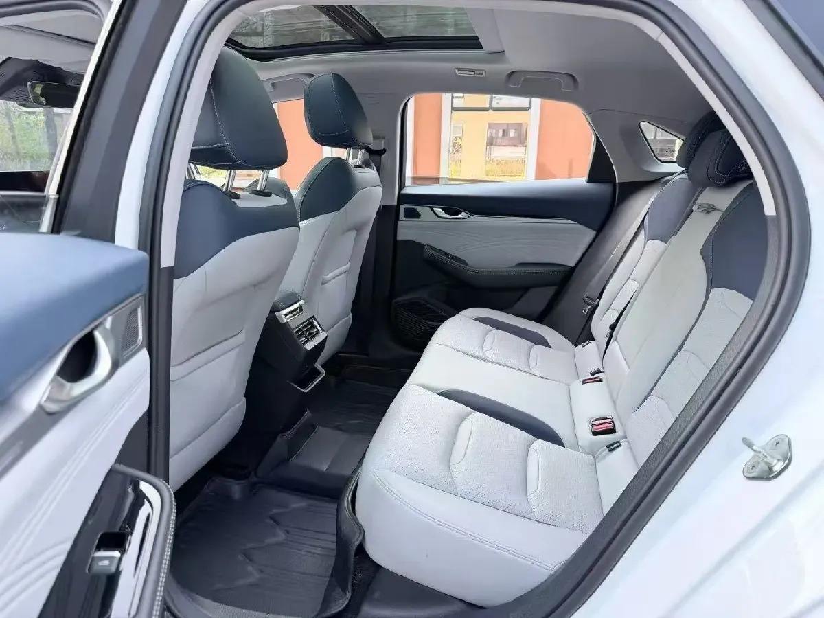 2023 Geely Preface 2.0T 190HP L4 7DCT,autocango,china used car exporter,china ev exporter,chinese used car exporter,chinese used ev exporter