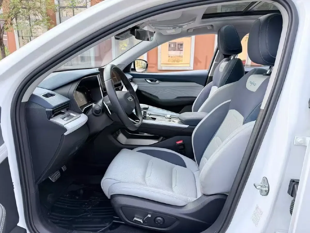 2023 Geely Preface 2.0T 190HP L4 7DCT,autocango,china used car exporter,china ev exporter,chinese used car exporter,chinese used ev exporter