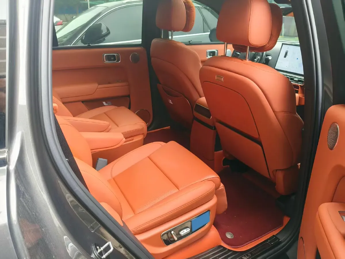 2024 Land Rover Range Rover Evoque 1.5T 200HP L3 8AT PHEV 15.5KWH,autocango,china used car exporter,china ev exporter,chinese used car exporter,chinese used ev exporter